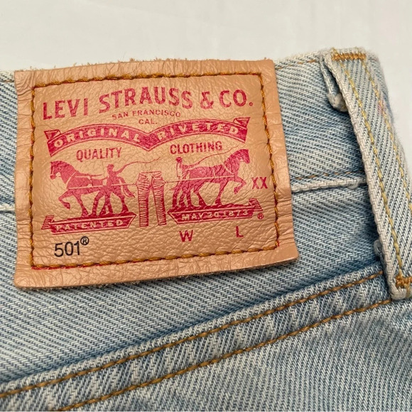 👖 Levi’s Distressed Blue Jeans -  Size 31W 👖 - Picture 10 of 16